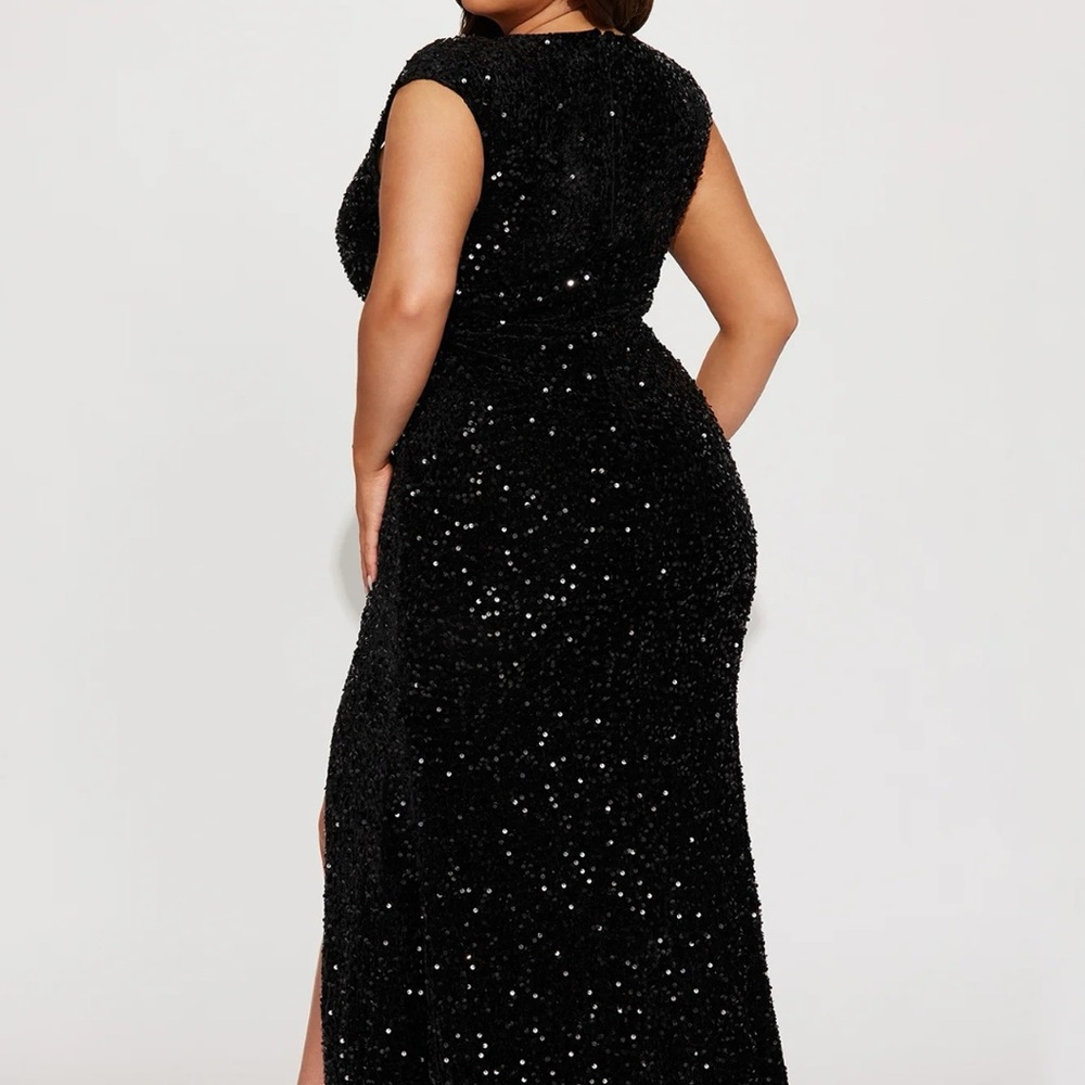 Elegant Black Sequin Gown